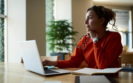 Why Invest in Professional CV and Resume Writing Services?