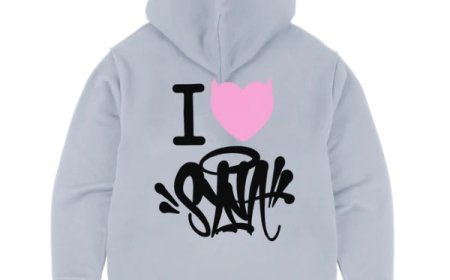 Synaa Word Clothing Is Loved by Many