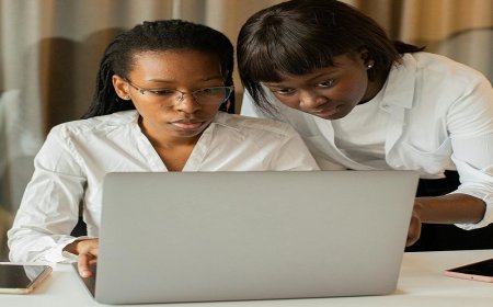 How to Handle Drawdowns Without Losing Confidence in Your Index Strategy