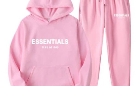 Basic Yet Bold: The Everyday Essential Hoodie