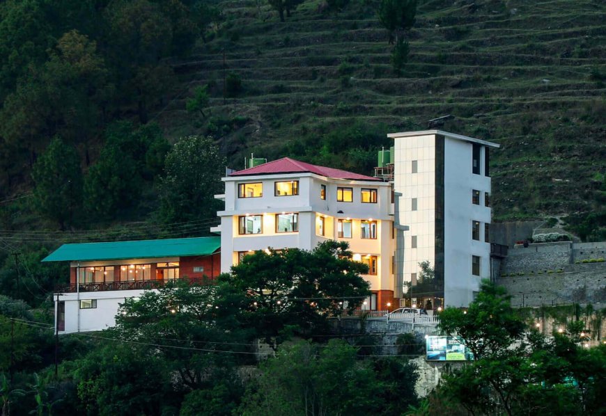 Luxury Accommodation in Ranikhet for a Peaceful Mountain Getaway